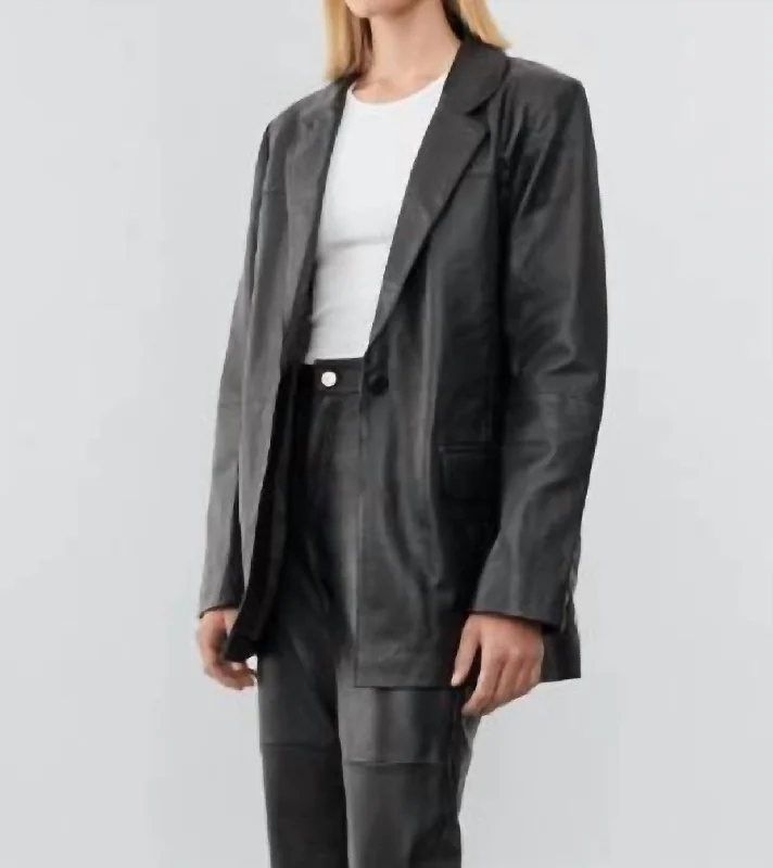 Brooke Blazer In Black