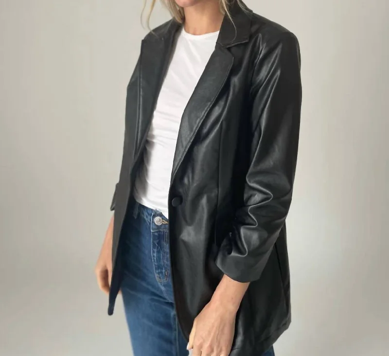 Vienna Oversized Faux Leather Blazer In Black