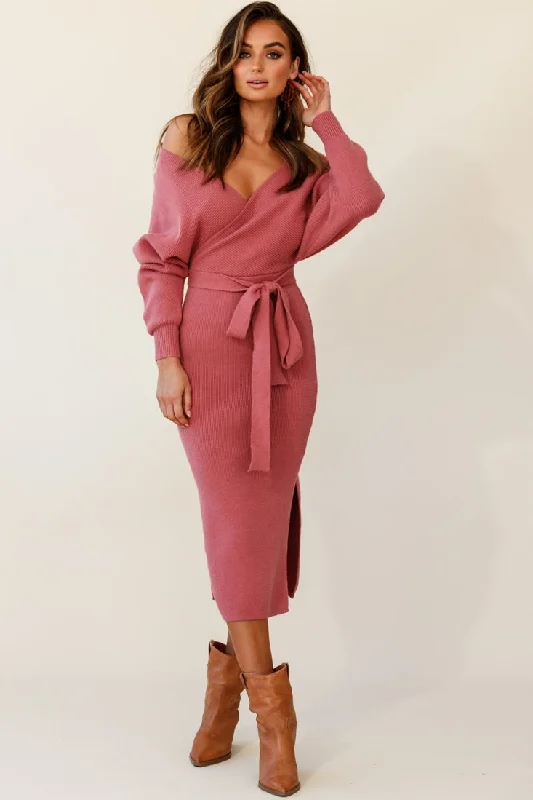 Cameo Batwing Knit Midi Dress Rose