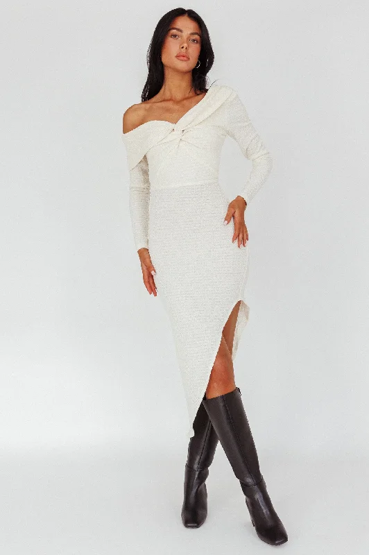 Annalora One-Shoulder Long Sleeve Midi Dress Cream