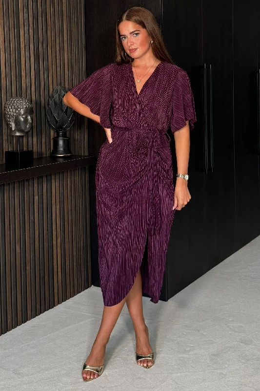 Tabby Plum Ruched Midi Dress